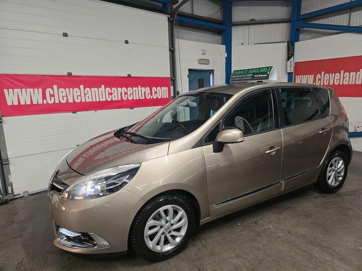 Renault Scenic 1.5 DCi Dynamique Nav Euro 6 (s/s) 5dr Renault Scenic 1.5 DCi Dynamique Nav Euro 6 (s/s) 5dr