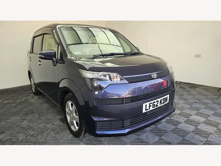 Toyota Spade 1.5 Ltr, Automatic Toyota Spade 1.5 Ltr, Automatic