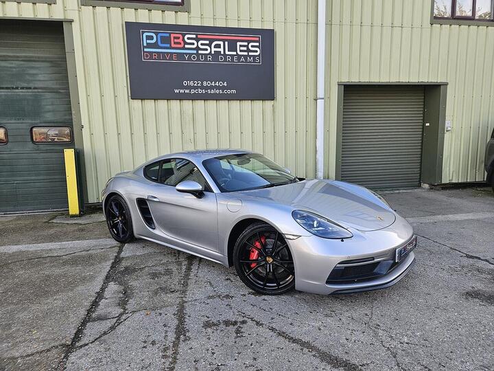 Porsche 718 Cayman 2.5T GTS PDK Euro 6 (s/s) 2dr Porsche 718 Cayman 2.5T GTS PDK Euro 6 (s/s) 2dr