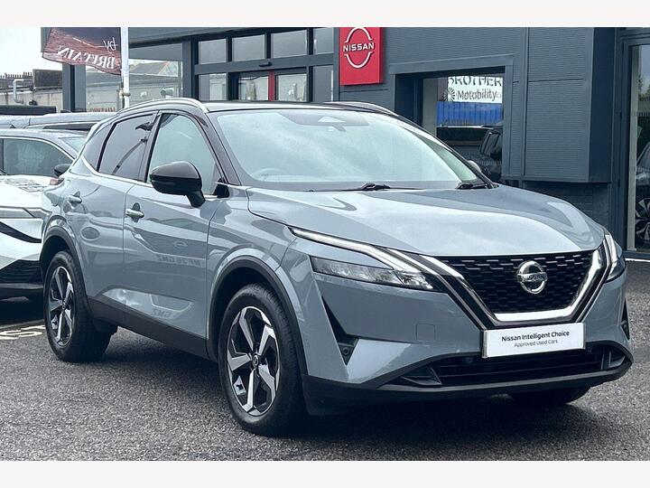 Nissan Qashqai 1.3 DIG-T MHEV N-Connecta Euro 6 (s/s) 5dr