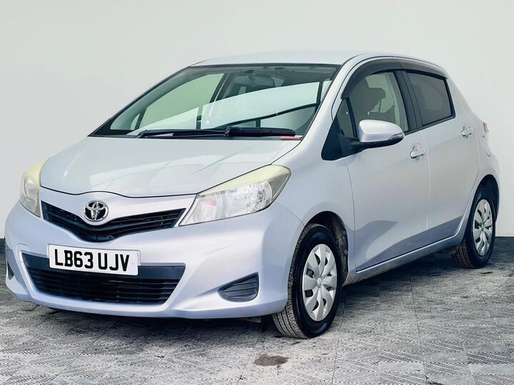 Toyota Yaris 1.33 Dual VVT-i Icon Multidrive S Euro 5 5dr