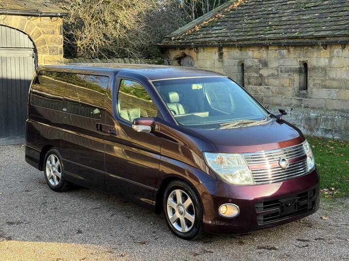 Nissan Elgrand 3.5 V6 HIGHWAY STAR PETROL AUTO 8 SEATER