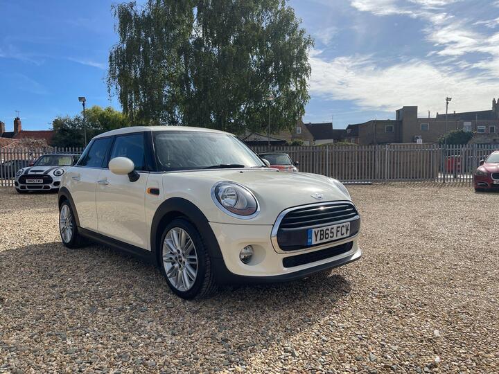 MINI Hatch 1.5 Cooper Euro 6 (s/s) 5dr