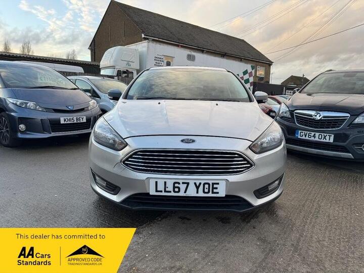 Ford Focus 1.0T EcoBoost Zetec Edition Euro 6 (s/s) 5dr
