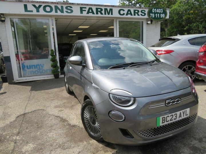 Fiat 500E 42kWh Icon Auto 3dr