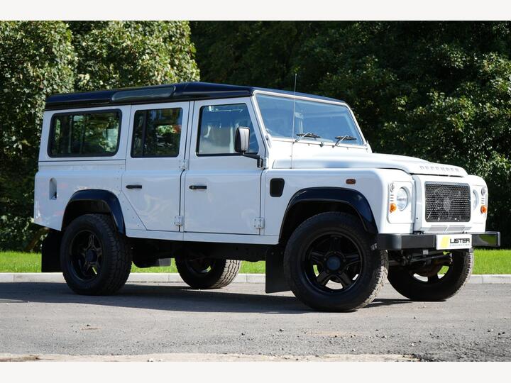 Land Rover Defender 110 2.5 TD5 County Station Wagon Diesel Manual MWB (299 G/km, 120 Bhp)