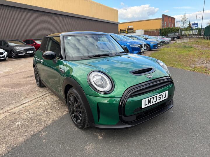 MINI Hatch 1.5 Cooper Classic Steptronic Euro 6 (s/s) 3dr