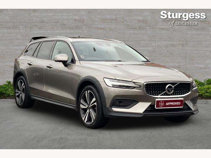 Volvo V60 Cross Country 2.0 D4 Plus Auto AWD Euro 6 (s/s) 5dr