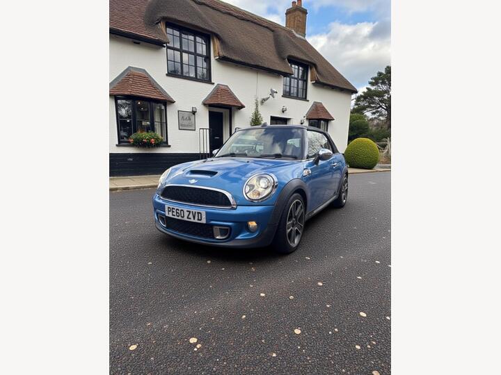 MINI Convertible 1.6 Cooper S Euro 5 (s/s) 2dr