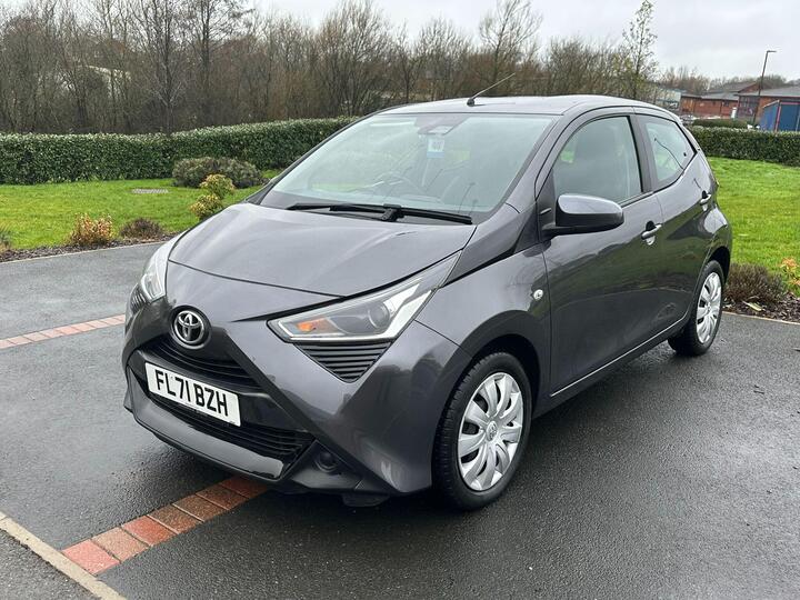 Toyota AYGO 1.0 VVT-i X-play Euro 6 (s/s) 5dr