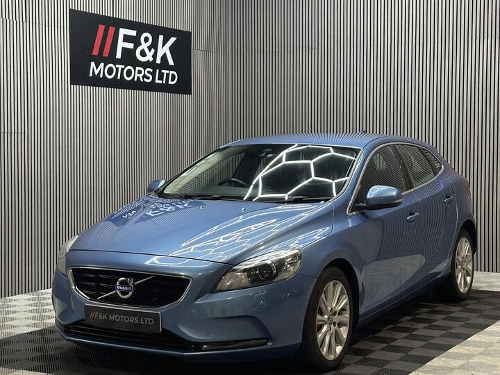 Volvo V40 2.0 D2 SE Lux Nav Auto Euro 6 (s/s) 5dr