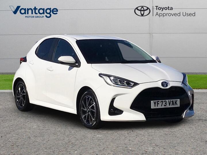 Toyota Yaris 1.5 VVT-h Design E-CVT Euro 6 (s/s) 5dr