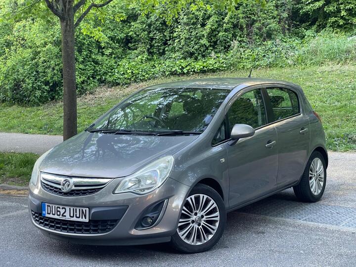 Vauxhall Corsa 1.2i EcoFLEX 16V SE Euro 5 (s/s) 5dr Vauxhall Corsa 1.2i EcoFLEX 16V SE Euro 5 (s/s) 5dr