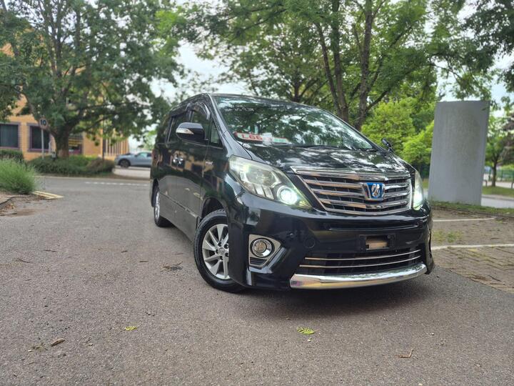 Toyota Alphard 2.4 Hybrid 7 Seater Premium Family Car
