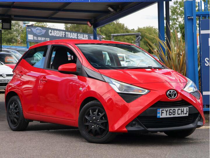Toyota AYGO 1.0 VVT-i X-play Euro 6 5dr