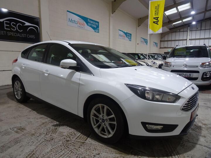 Ford Focus 1.0T EcoBoost Zetec Euro 6 (s/s) 5dr