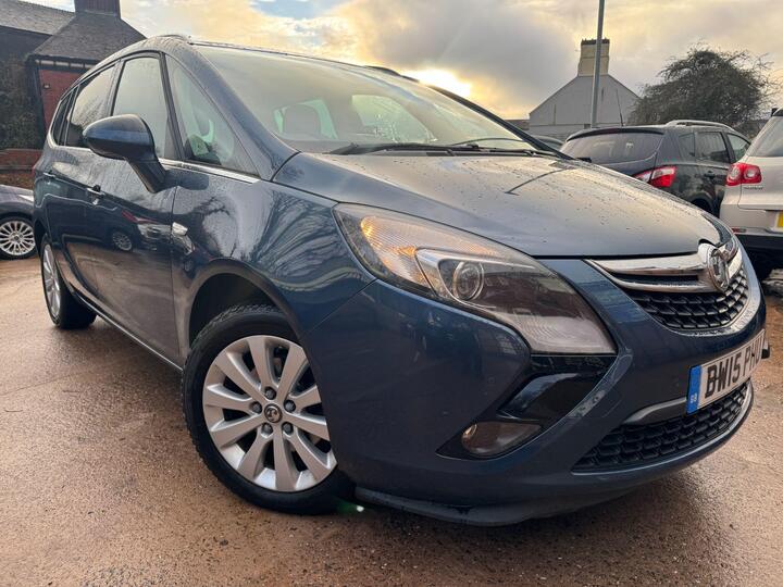 Vauxhall Zafira Tourer 2.0 CDTi Tech Line Euro 5 5dr Vauxhall Zafira Tourer 2.0 CDTi Tech Line Euro 5 5dr