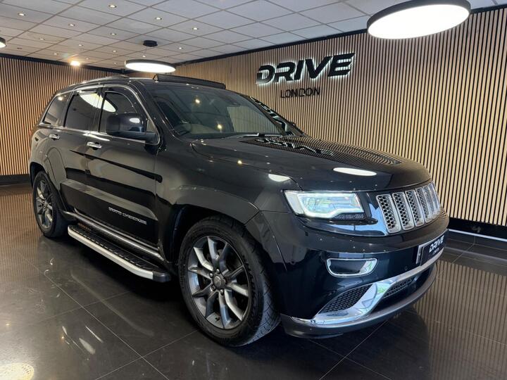 Jeep Grand Cherokee 3.0 V6 CRD Summit Auto 4WD Euro 6 5dr Jeep Grand Cherokee 3.0 V6 CRD Summit Auto 4WD Euro 6 5dr