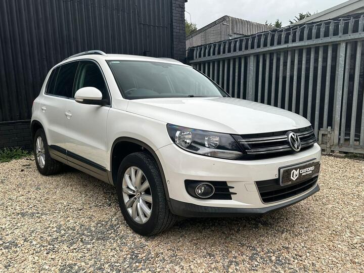 Volkswagen Tiguan 2.0 TDI BlueMotion Tech Match 4WD Euro 5 (s/s) 5dr