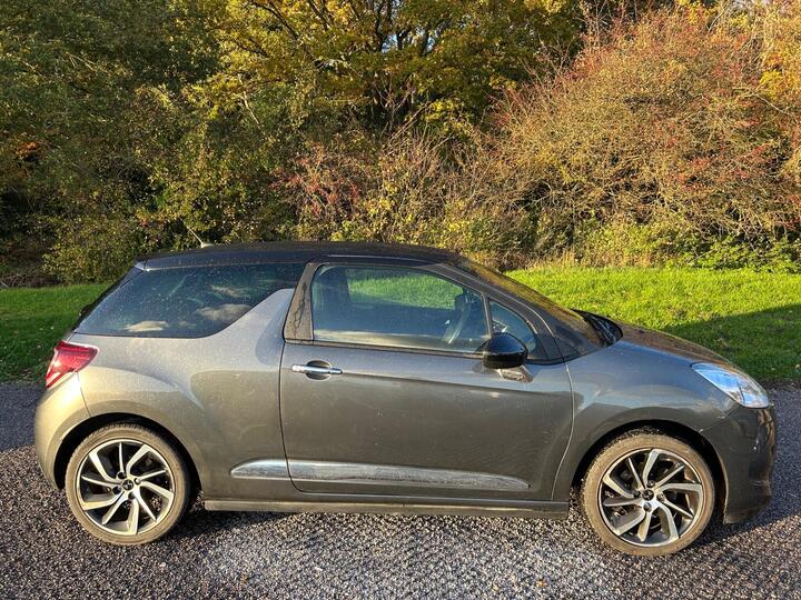 DS AUTOMOBILES DS 3 1.2 PureTech DStyle Nav EAT6 Euro 6 (s/s) 3dr DS AUTOMOBILES DS 3 1.2 PureTech DStyle Nav EAT6 Euro 6 (s/s) 3dr