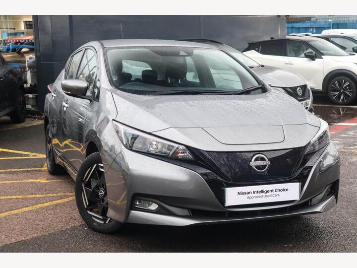 Nissan Leaf 39kWh Acenta Auto 5dr