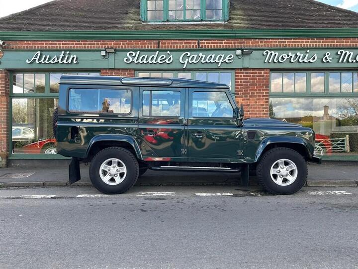Land Rover Defender 110 2.2 TDCi XS Station Wagon 4WD MWB Euro 5 5dr