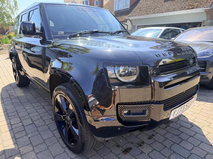 Land Rover DEFENDER 3.0 D300 MHEV X-Dynamic HSE Hard Top SUV Auto 4WD MWB Euro 6 (s/s) 5dr