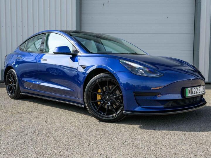 Tesla Model 3 Standard Range Plus Auto RWD 4dr