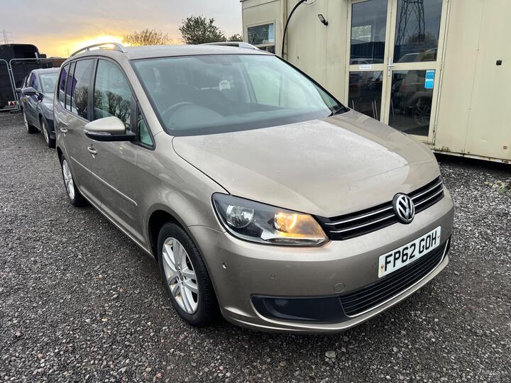 Volkswagen Touran 1.6 TDI SE Euro 5 5dr Volkswagen Touran 1.6 TDI SE Euro 5 5dr