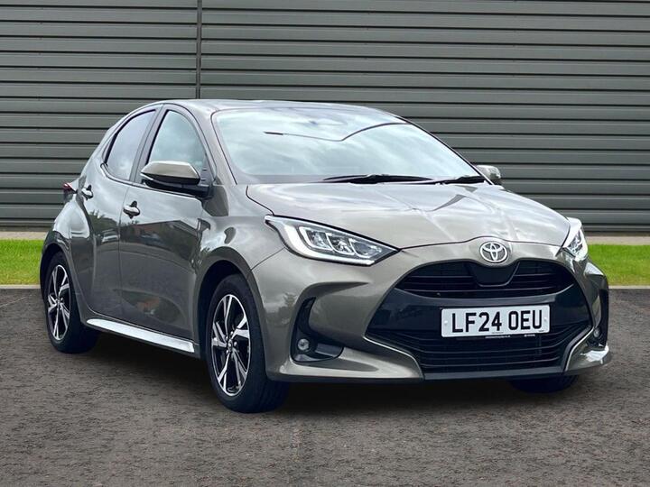 Toyota Yaris 1.5 VVT-h Design E-CVT Euro 6 (s/s) 5dr