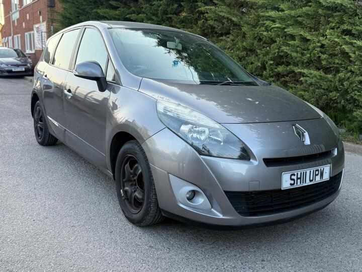 Renault Grand Scenic 1.5 DCi Expression EDC Euro 5 5dr