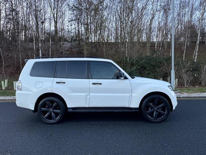 Mitsubishi Shogun 3.2 DI-DC SG4 Black Auto 4WD Euro 5 5dr LWB