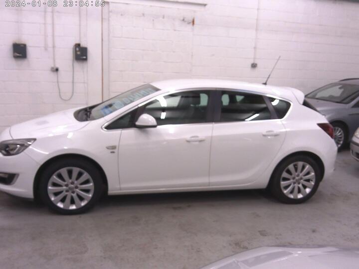 Vauxhall Astra 1.6 16v Elite Euro 5 5dr Vauxhall Astra 1.6 16v Elite Euro 5 5dr