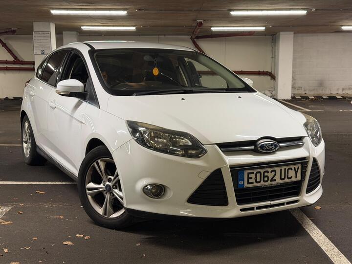 Ford Focus 1.6 Zetec Powershift Euro 5 5dr