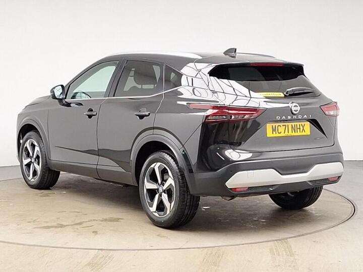 Nissan Qashqai 1.3 DIG-T MHEV Premiere Edition Euro 6 (s/s) 5dr