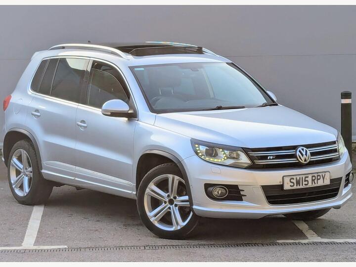 Volkswagen Tiguan 2.0 TDI BlueMotion Tech R-Line 4WD Euro 6 (s/s) 5dr Volkswagen Tiguan 2.0 TDI BlueMotion Tech R-Line 4WD Euro 6 (s/s) 5dr