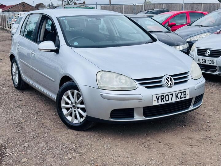 Volkswagen Golf 1.6 FSI Match 5dr