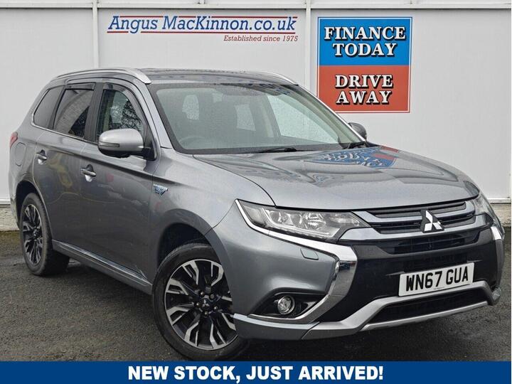 Mitsubishi OUTLANDER 2.0h 12kWh 4h CVT 4WD Euro 6 (s/s) 5dr Mitsubishi OUTLANDER 2.0h 12kWh 4h CVT 4WD Euro 6 (s/s) 5dr