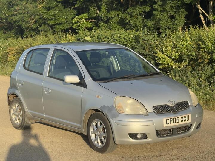 Toyota Yaris 1.3 VVT-i Colour Collection 5dr