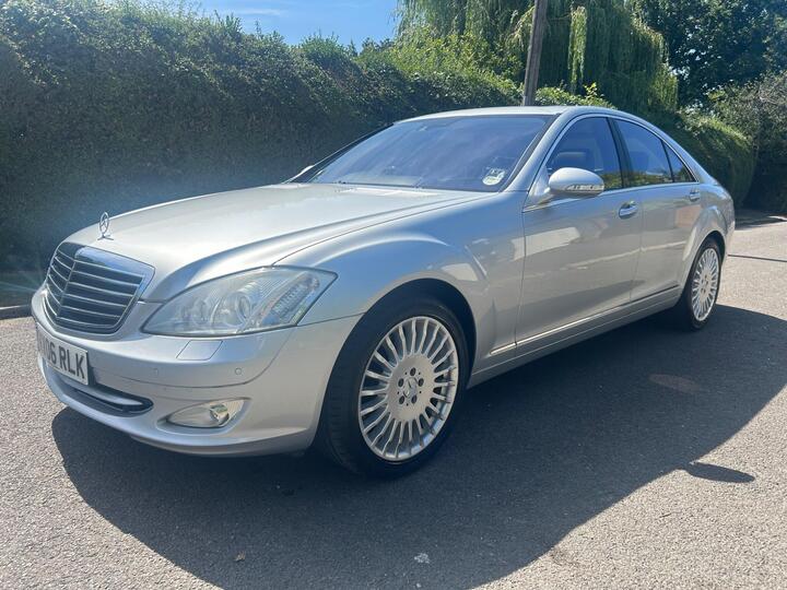 Mercedes-Benz S Class 5.5 S500L V8 7G-Tronic 4dr
