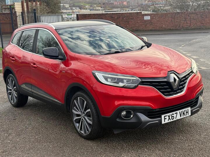 Renault Kadjar 1.6 TCe Signature Nav Euro 6 (s/s) 5dr Renault Kadjar 1.6 TCe Signature Nav Euro 6 (s/s) 5dr