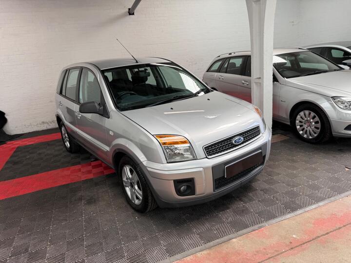 Ford Fusion 1.6 Zetec 5dr
