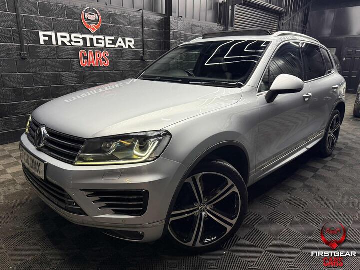Volkswagen TOUAREG 3.0 TDI V6 BlueMotion Tech R-Line Tiptronic 4WD Euro 6 (s/s) 5dr