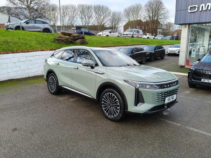 Omoda OMODA 9 1.5T SHS 34.46kWh Noble DHT3 4WD Euro 6 (s/s) 5dr