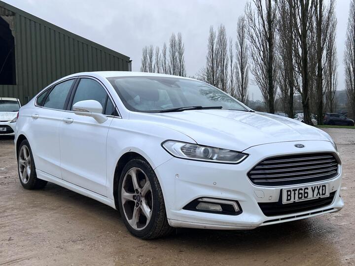 Ford Mondeo 2.0 TDCi Titanium Euro 6 (s/s) 5dr