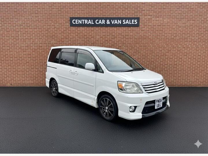 Toyota Noah Rare 7 Seater Automatic 2.0 Petrol 153ps