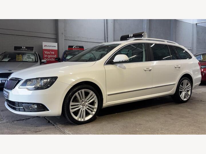 Skoda SUPERB 2.0 TDI Elegance Euro 5 (s/s) 5dr