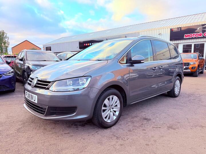 Volkswagen Sharan 2.0 TDI SE Nav DSG Euro 6 (s/s) 5dr