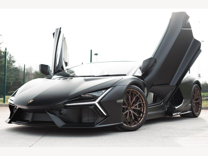 Lamborghini Revuelto 6.5 V12 HPEV 3.8kWh AMT 4WD Euro 6 2dr Lamborghini Revuelto 6.5 V12 HPEV 3.8kWh AMT 4WD Euro 6 2dr