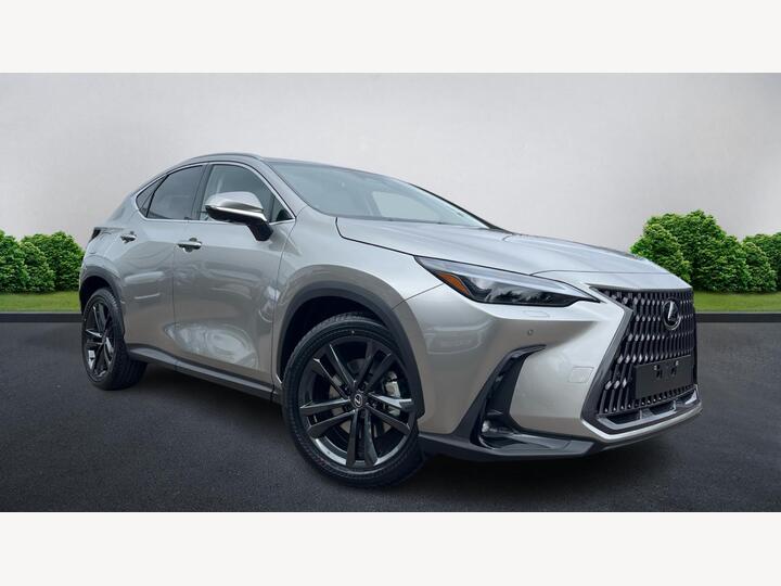 Lexus NX 2.5 450h+ 18.1kWh Premium Plus E-CVT 4WD Euro 6 (s/s) 5dr